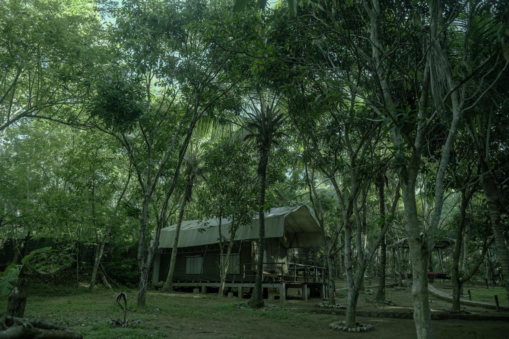 River Glamping By Gaga Bees Udawalawe Exteriör bild