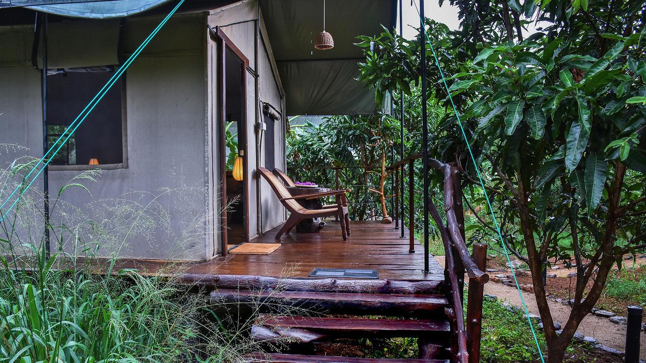 River Glamping By Gaga Bees Udawalawe Exteriör bild